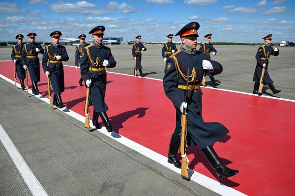 Cuban President Miguel Díaz-Canel Arrives in Moscow Cuban President Miguel Díaz-Canel Arrives in Moscow - Sputnik Africa