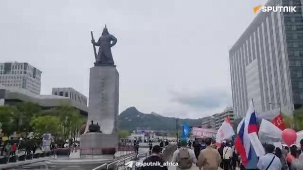 Seoul Hosts Record-Breaking 'Immortal Regiment' March for Victory Day - Sputnik Africa