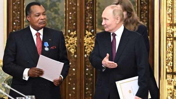 Vladimir Poutine rencontre à Moscou le Président de la République du Congo - Sputnik Afrique