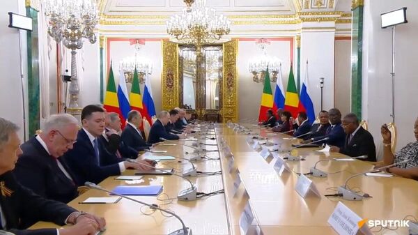 Putin meets with his Congolese counterpart Sassou-Nguesso in Moscow - Sputnik Africa