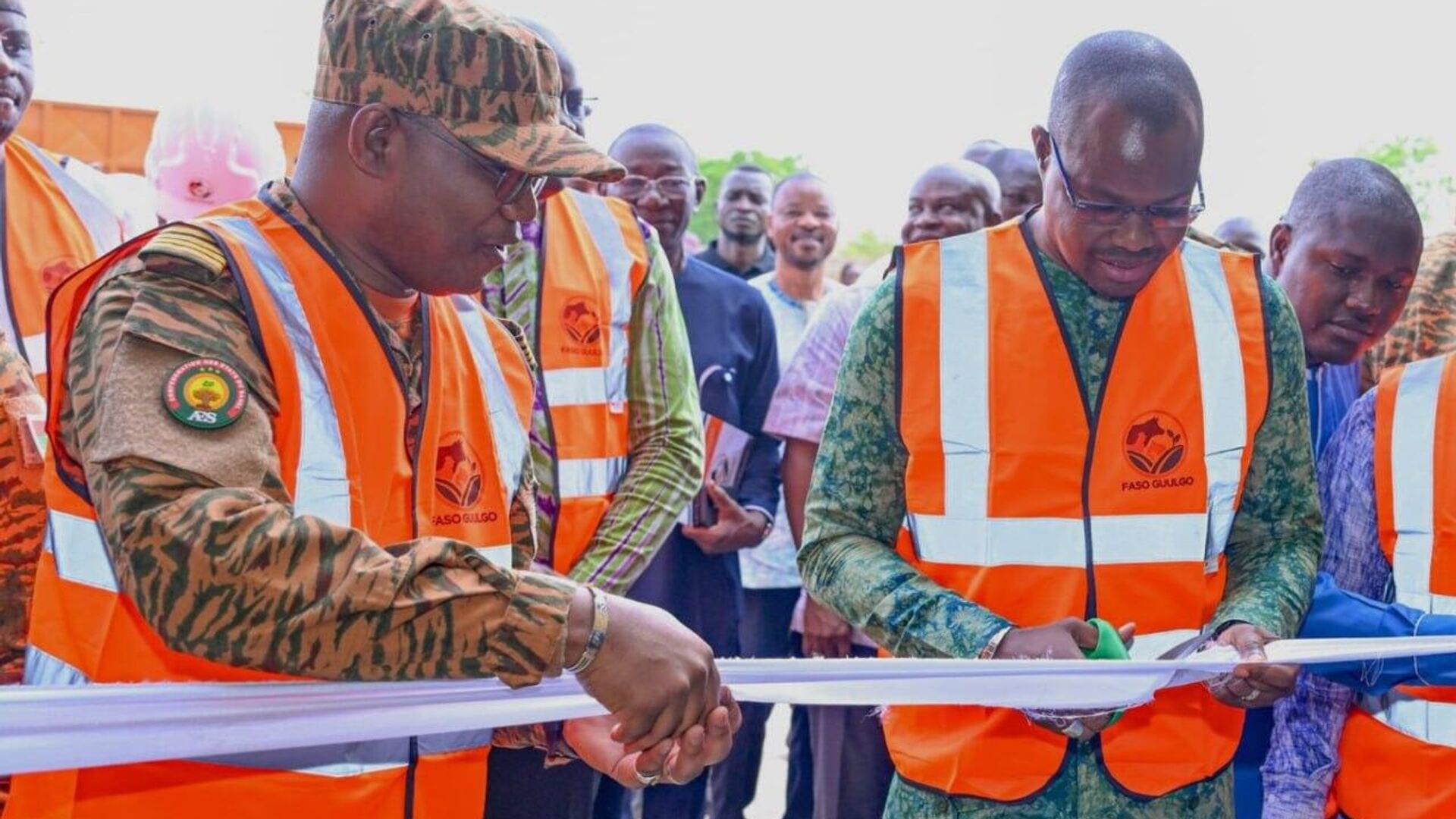 Burkina Faso Inaugurates Animal Feed Plant with 100-Tonne Daily Capacity Burkina Faso Inaugurates Animal Feed Plant with 100-Tonne Daily Capacity - Sputnik Africa, 1920, 07.05.2025
