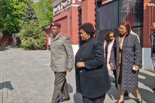 South African Defense Minister Angie Motshekga Honors Moses Kotane in Moscow South African Defense Minister Angie Motshekga Honors Moses Kotane in Moscow - Sputnik Africa