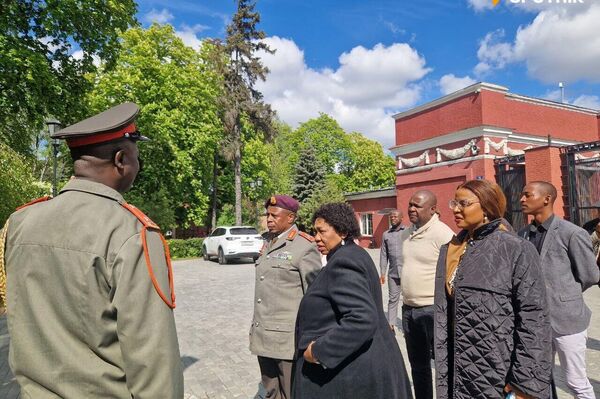 South African Defense Minister Angie Motshekga Honors Moses Kotane in Moscow South African Defense Minister Angie Motshekga Honors Moses Kotane in Moscow - Sputnik Africa