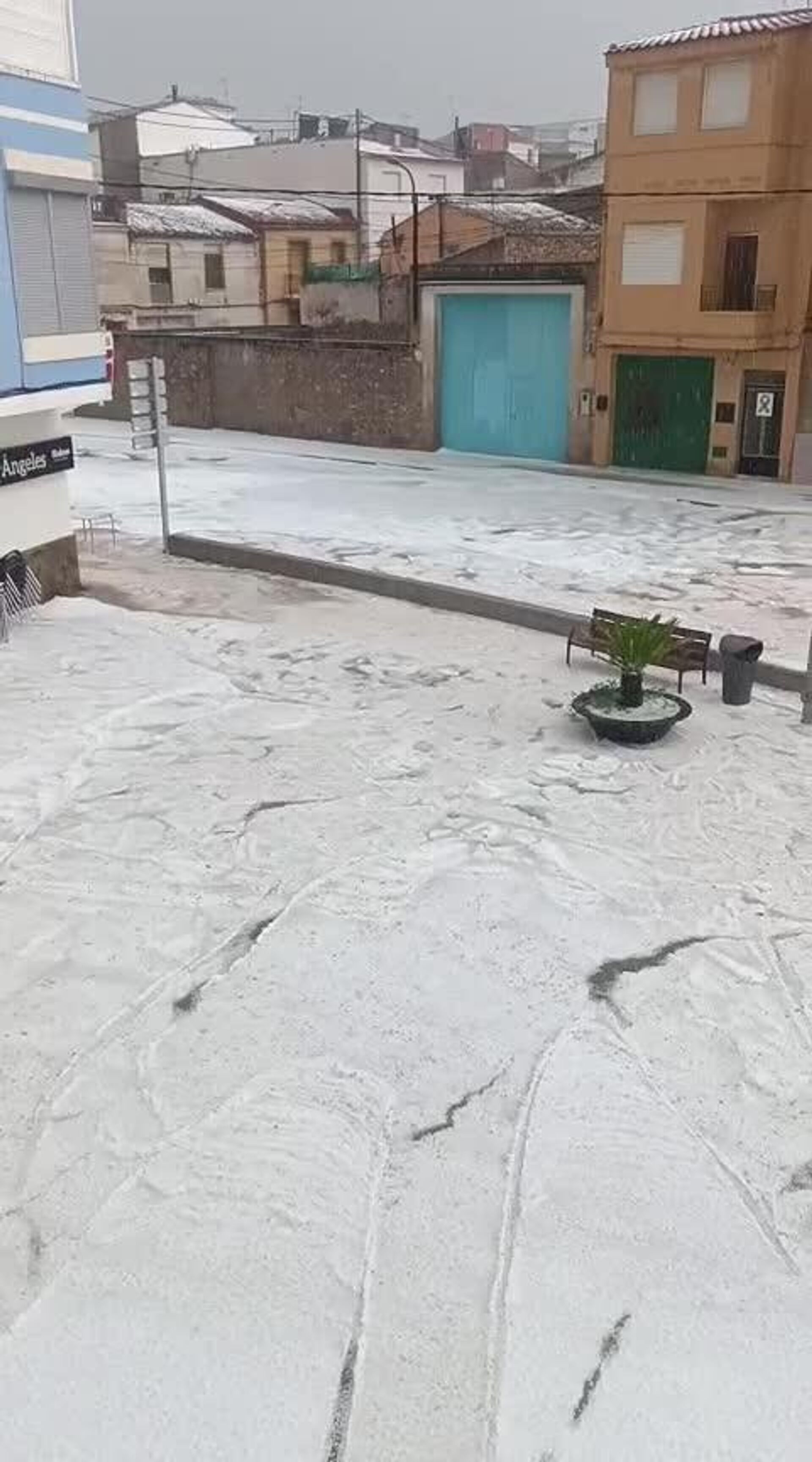 #viral | Heavy Hailstorms Hit Spain’s Valencia Region - Sputnik Africa, 1920, 11.05.2025