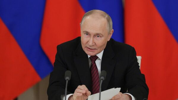Ukraine at Crossroads: It Should Make Decisive Choice of Accepting Putin's Peace Talks Offer - Sputnik Africa