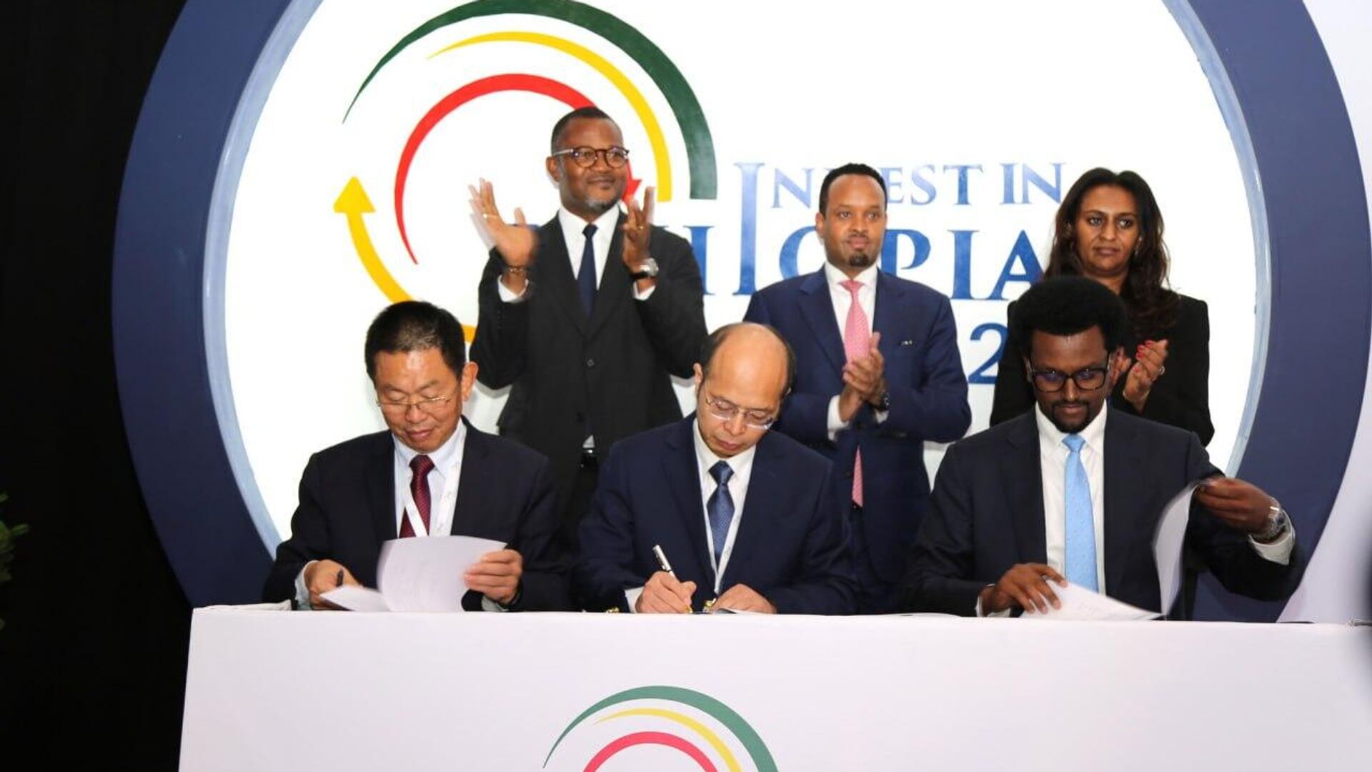 Ethiopia's Bold Reform Agenda Pays Off: Over $1 Ethiopia's Bold Reform Agenda Pays Off: Over $1 - Sputnik Africa, 1920, 14.05.2025