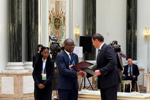 POWER MEET: Mnangagwa & Lukashenko Seal Bold New Roadmap POWER MEET: Mnangagwa & Lukashenko Seal Bold New Roadmap - Sputnik Africa