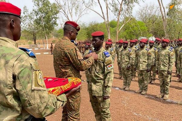 Burkina Faso Boosts Military Training With New Generation of Combat Instructors Burkina Faso Boosts Military Training With New Generation of Combat Instructors - Sputnik Africa