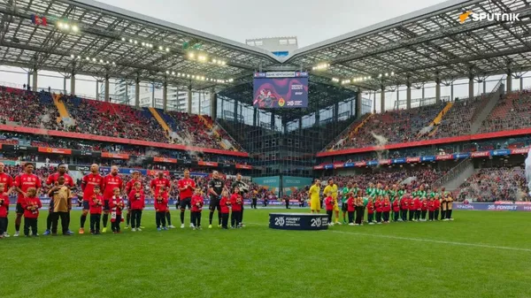 Moscou vibre pour les 20 ans de la gloire du CSKA, des légendes africaines y participent - Sputnik Afrique