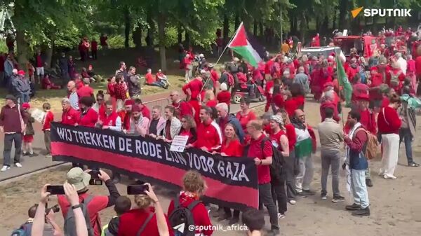 'Stop Genocide in Gaza!': Thousands Protest Netherlands' Stance on Israel in Hague - Sputnik Africa