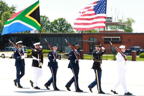 South Africa's Ramaphosa Arrives in US, Will Meet With Trump on Wednesday - Sputnik Africa