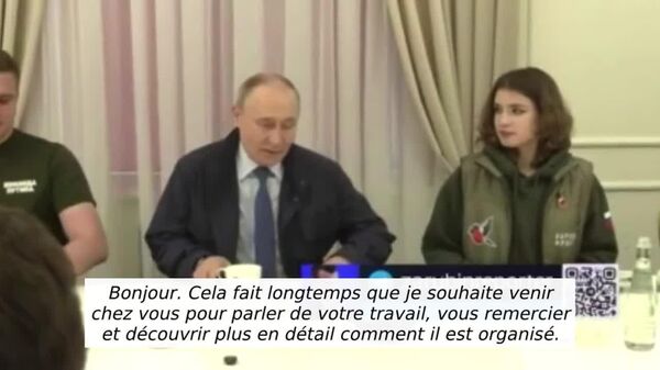 Poutine a visité le centre humanitaire dans la région de Koursk - Sputnik Afrique