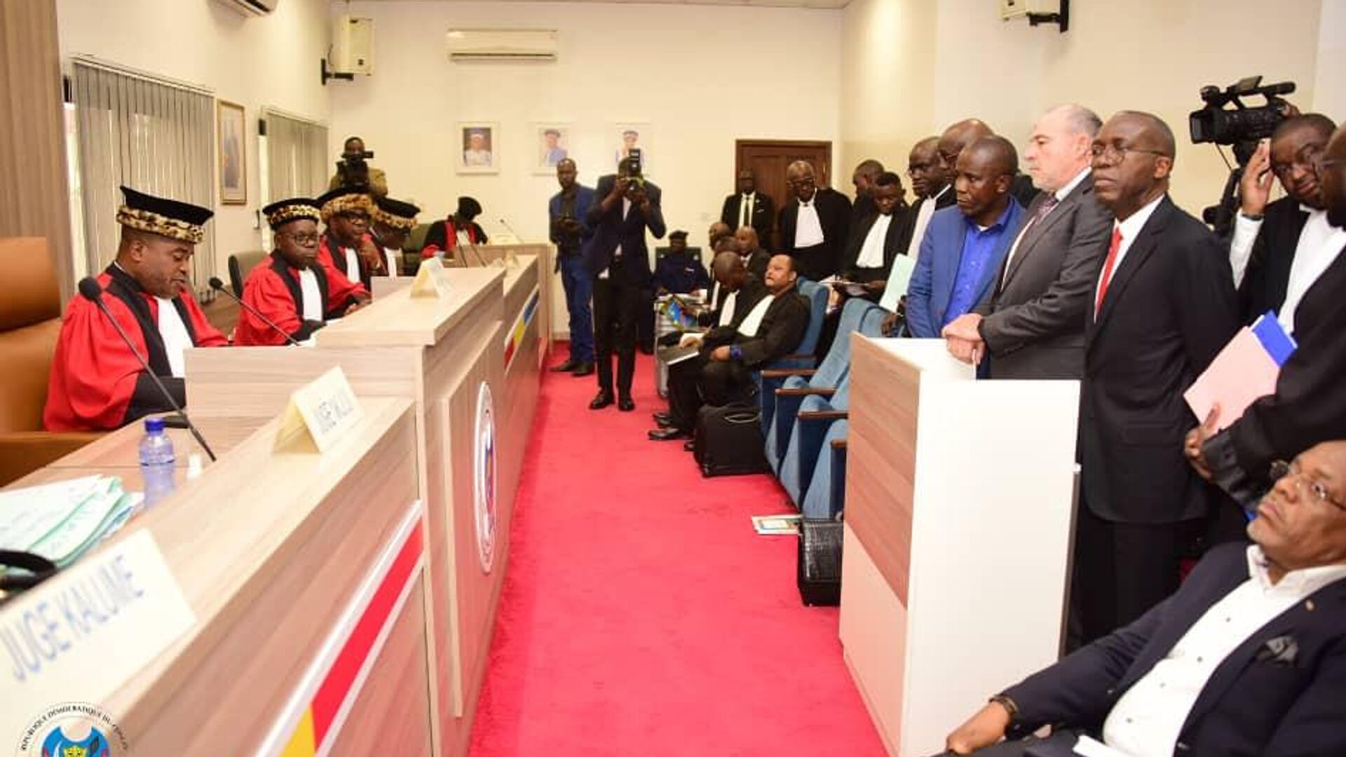 Former DRC PM Sentenced to Ten Years of Forced Labor for Embezzlement Former DRC PM Sentenced to Ten Years of Forced Labor for Embezzlement - Sputnik Africa, 1920, 21.05.2025