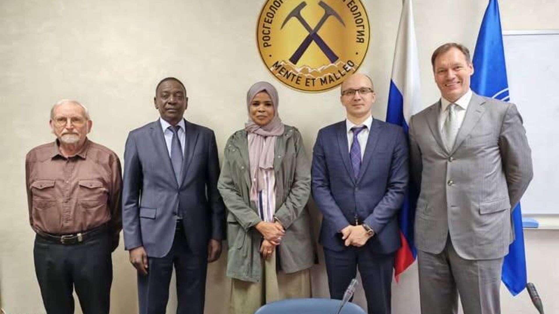 Russia Restores Sudan's Vital Geological Data Lost in Conflict Russia Restores Sudan's Vital Geological Data Lost in Conflict - Sputnik Africa, 1920, 21.05.2025