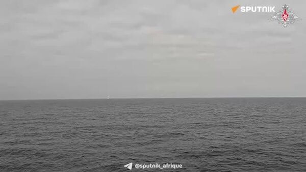 Le Kalibr frappe juste: un sous-marin nucléaire russe démontre sa puissance - Sputnik Afrique