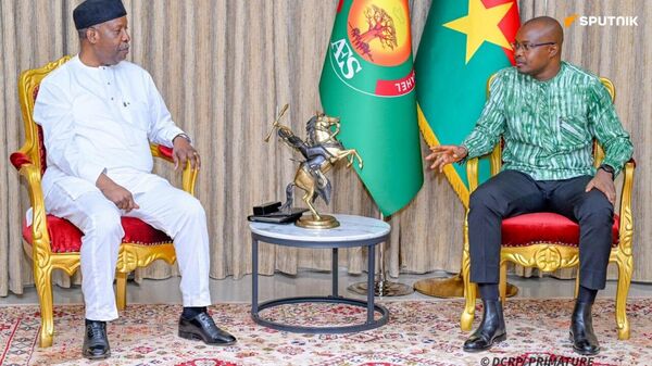 Burkinabe PM Rimtalba Jean Emmanuel Ouédraogo during a meeting in Ouagadougou on Friday with the UN representative for West Africa and the Sahel Leonardo Santos Simão. - Sputnik Africa