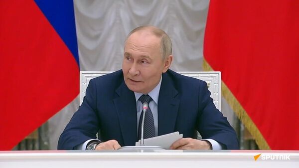 In the West, Ruling Elites Reduce Freedom, Democracy and Human Rights to Mere Ornaments, Putin Says - Sputnik Africa