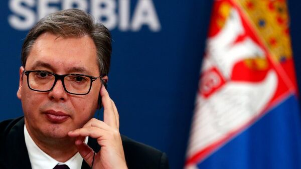 Aleksandar Vucic compte suspendre les contrats en cas de suspicion de livraison d'armes serbes en Ukraine - Sputnik Afrique