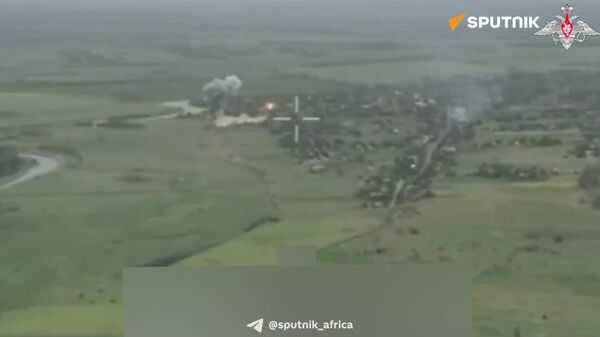 Russian Forces Launch Airstrike on Ukrainian Deployment Site - Sputnik Africa