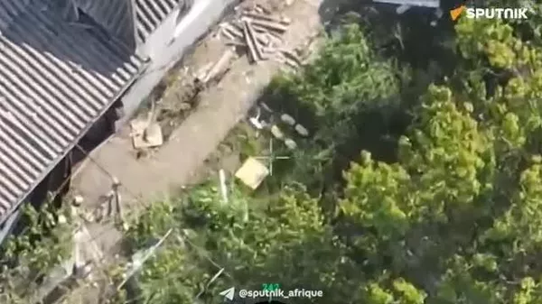Les forces russes détruisent un centre de contrôle de drones ukrainiens avec un missile léger - Sputnik Afrique
