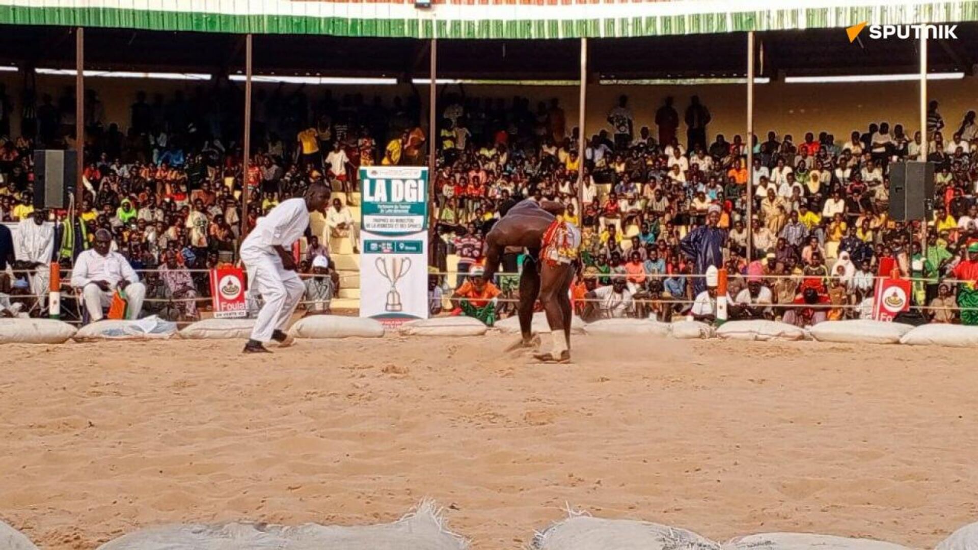 Traditional Wrestling Tournament Excites Niamey Traditional Wrestling Tournament Excites Niamey - Sputnik Africa, 1920, 31.05.2025