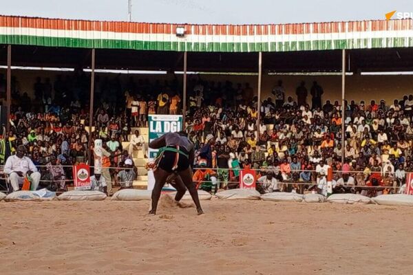 Traditional Wrestling Tournament Excites Niamey Traditional Wrestling Tournament Excites Niamey - Sputnik Africa