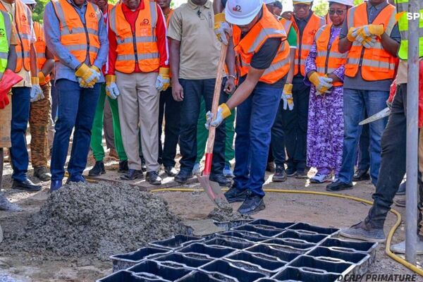 Embellissement du Burkina Faso: le gouvernement offre 150 tonnes de ciment Embellissement du Burkina Faso: le gouvernement offre 150 tonnes de ciment - Sputnik Afrique