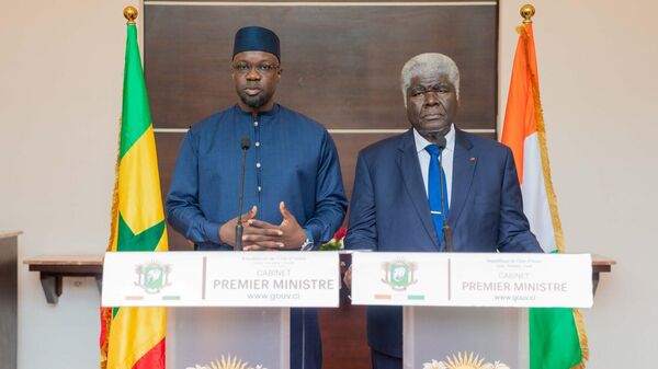 Le Premier Ministre ivoirien, Robert Beugré Mambé, s'est entretenu, le vendredi 30 mai 2025 à Abidjan, avec son homologue sénégalais, Ousmane Sonko - Sputnik Afrique