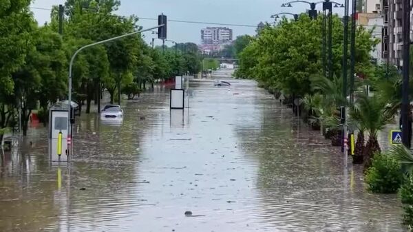 #viral | Bad Weather Hits Turkey's Trabzon Leading to Flooding - Sputnik Africa