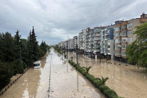 #viral | More Footage From Turkish City of Trabzon, Where Streets Turned Into Rivers - Sputnik Africa