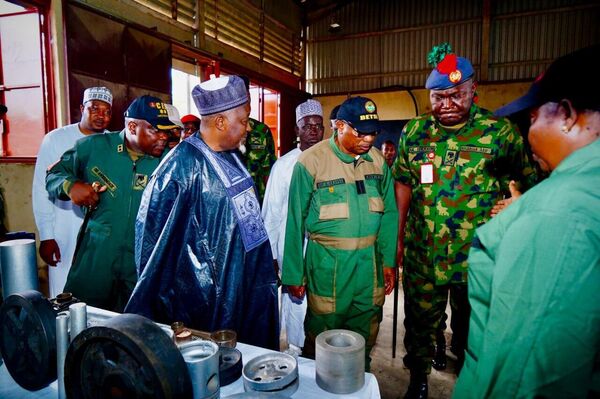 Made-in-Nigeria Military Gear Rises as Country Pushes for Self-Reliance, Defense Minister Says - Sputnik Africa