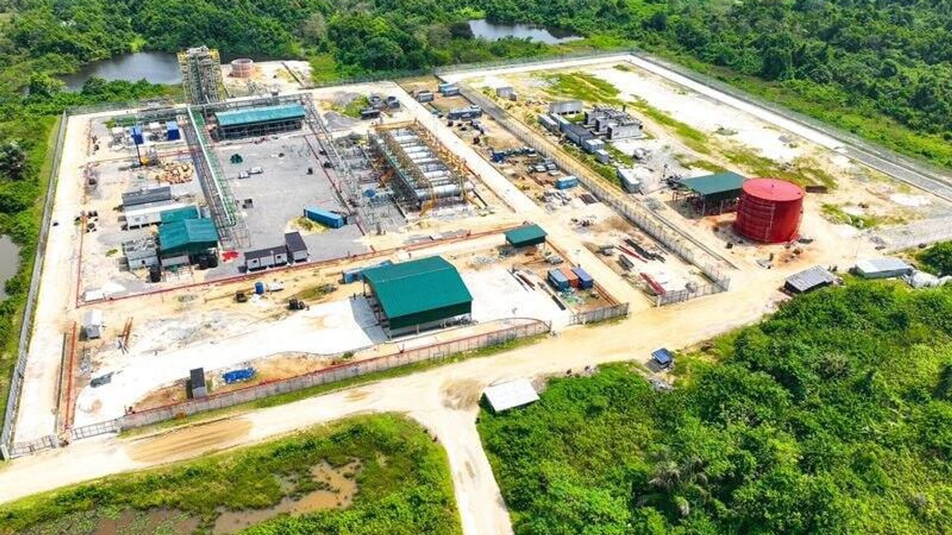 Nigeria Makes History With Its First Onshore Oil Export Nigeria Makes History With Its First Onshore Oil Export - Sputnik Africa, 1920, 09.06.2025