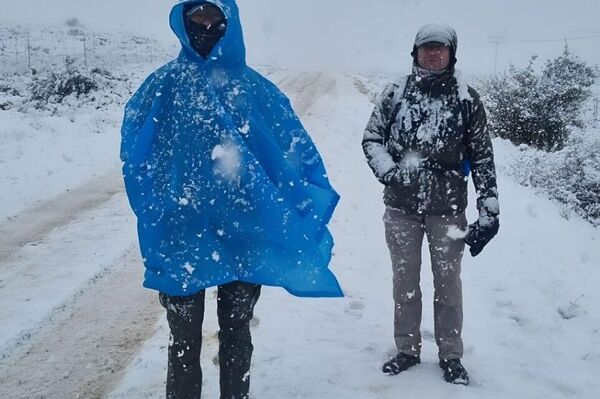 Des chutes de neige exceptionnelles paralysent certaines régions en Afrique du Sud Des chutes de neige exceptionnelles paralysent certaines régions en Afrique du Sud - Sputnik Afrique