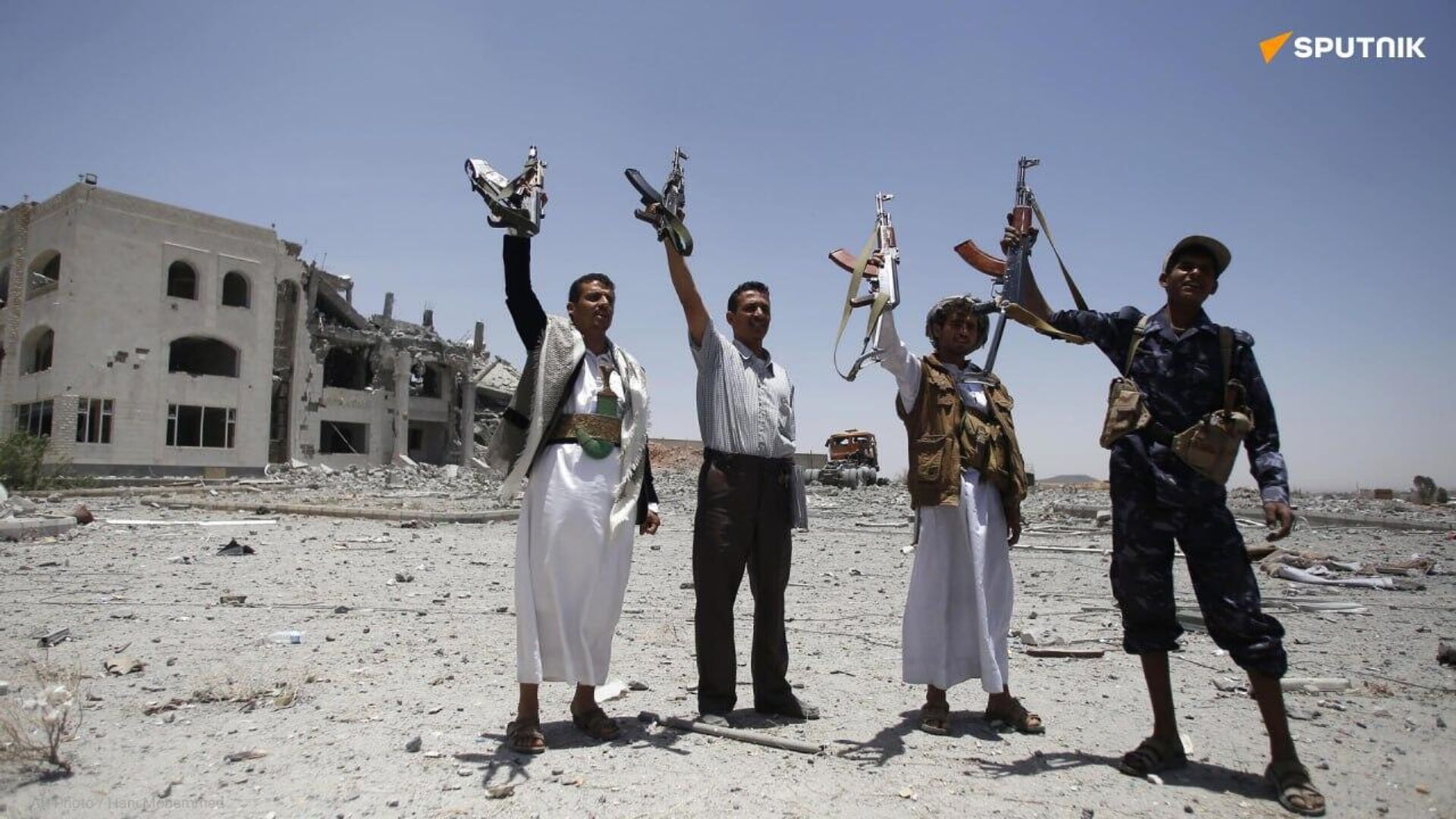 Les Houthis ont annoncé avoir lancé deux missiles balistiques sur l'aéroport Ben Gourion de Tel Aviv Les Houthis ont annoncé avoir lancé deux missiles balistiques sur l'aéroport Ben Gourion de Tel Aviv - Sputnik Afrique, 1920, 10.06.2025