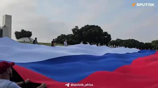 #viral | Giant Russian Flag Unfurled in Tel Aviv's Park to Mark Russia Day: Sputnik Correspondent - Sputnik Africa