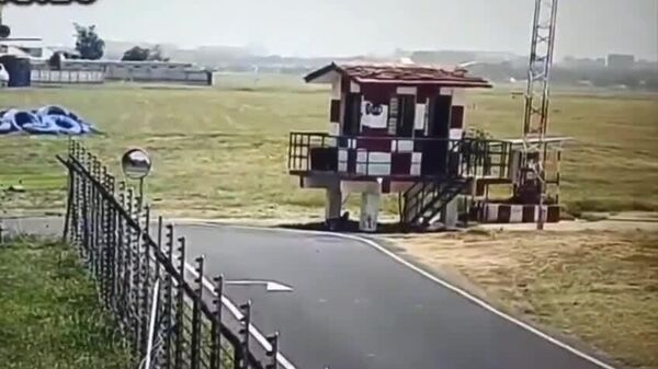 Moins d'une minute entre le décollage et le crash: une vidéo complète du dernier vol du Boeing 787-8 Dreamliner, qui s'est écrasé en Inde - Sputnik Afrique