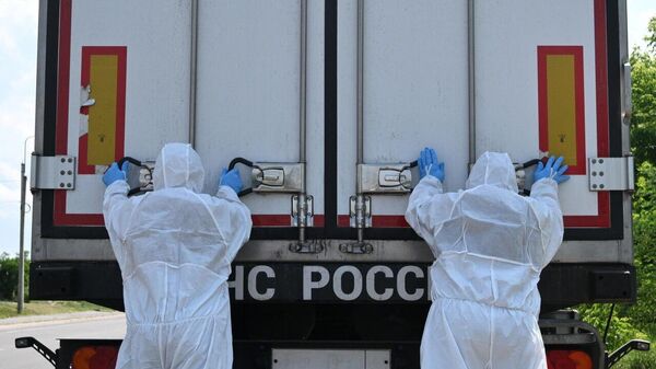 Russia on Saturday handed over 1,200 more bodies of Ukrainian soldiers to Kiev, a source told Sputnik - Sputnik Africa