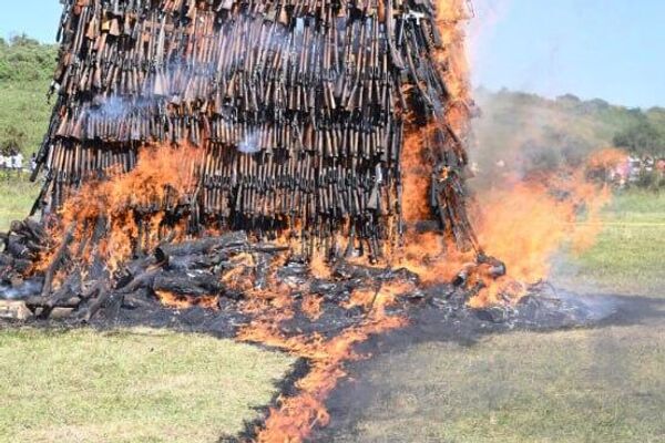 Kenya Destroys 6,000+ Illegal Firearms, Ruto Vows Police Reform & Regional Security Push Kenya Destroys 6,000+ Illegal Firearms, Ruto Vows Police Reform & Regional Security Push - Sputnik Africa