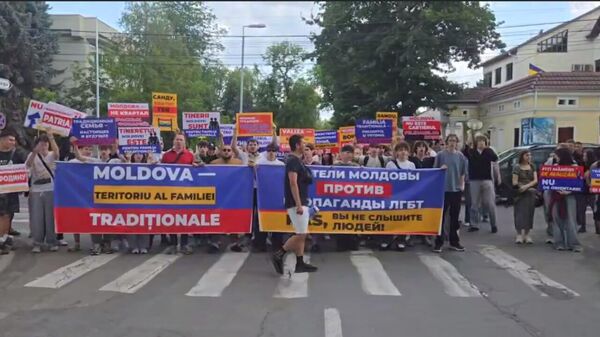 ‘External Pressure’: Russian Orthodox Official Condemns Moldova Over Clergy Detentions During Anti-LGBT* March - Sputnik Africa