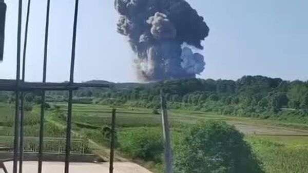 #viral | Explosion Rocks Fireworks Factory in Southeast China - Sputnik Africa