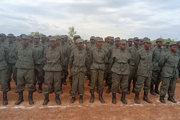 Burkinabe Volunteers Trained to Defend Their Homeland & Contribute to Food Self-Sufficiency Burkinabe Volunteers Trained to Defend Their Homeland & Contribute to Food Self-Sufficiency - Sputnik Africa