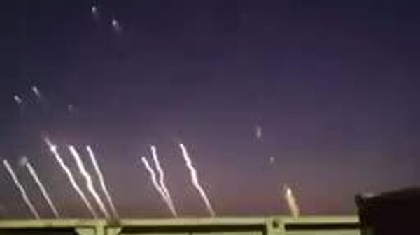 Chinese workers in Iraq film Iranian missile strike on occupied territories – IRNA shares footage - Sputnik Africa