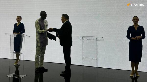 Le Burkina Faso signe un accord de coopération avec le géant énergétique russe Rosatom dans le domaine de l'énergie nucléaire pacifique - Sputnik Afrique