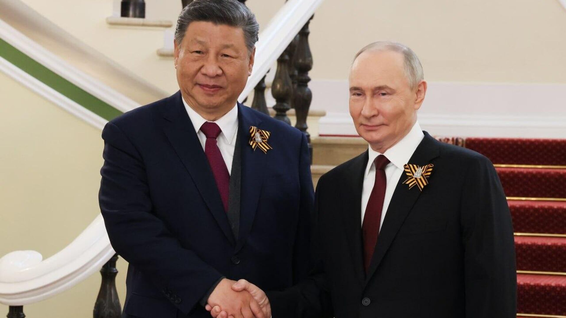 Putin had a telephone conversation with Xi Jinping, the situation in the Middle East was discussed, the Russian president's aide says Putin had a telephone conversation with Xi Jinping, the situation in the Middle East was discussed, the Russian president's aide says - Sputnik Africa, 1920, 19.06.2025