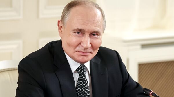 Russian President Vladimir Putin at a meeting with heads of international news agencies in St. Petersburg. - Sputnik Africa