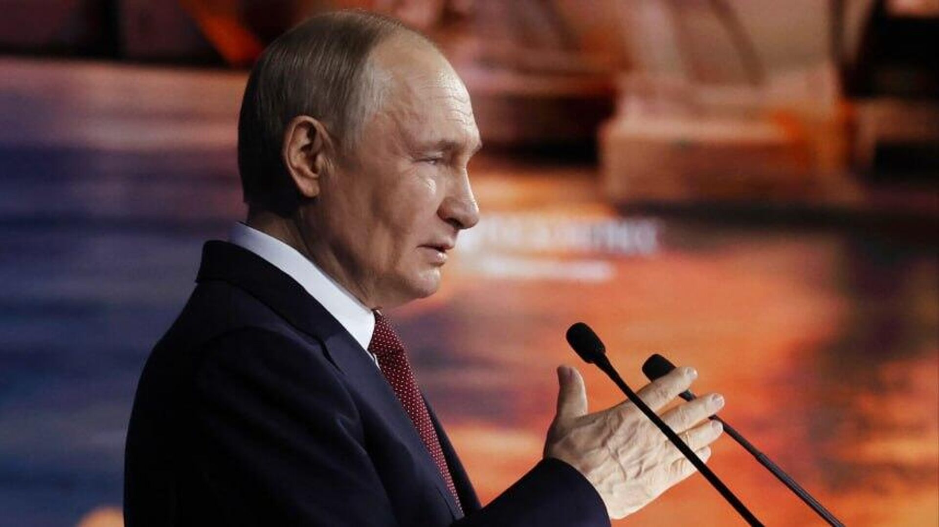 Russia’s resilience under sanctions pressure exposes Western policymakers’ ‘shocking’ incompetence Russia’s resilience under sanctions pressure exposes Western policymakers’ ‘shocking’ incompetence - Sputnik Africa, 1920, 20.06.2025