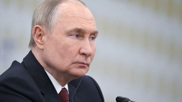 Ukraine should have a neutral, non-aligned and non-nuclear status, Putin said in an interview with Sky News Arabia - Sputnik Africa