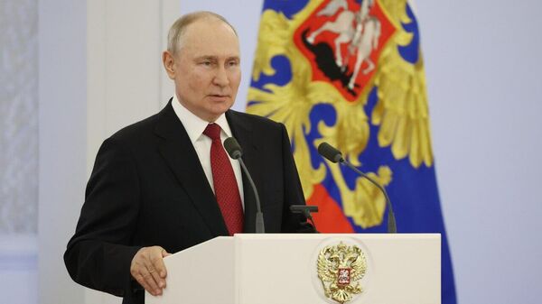 Putin Welcomes Top Graduates From Russia’s Elite Military and Security Academies - Sputnik Africa