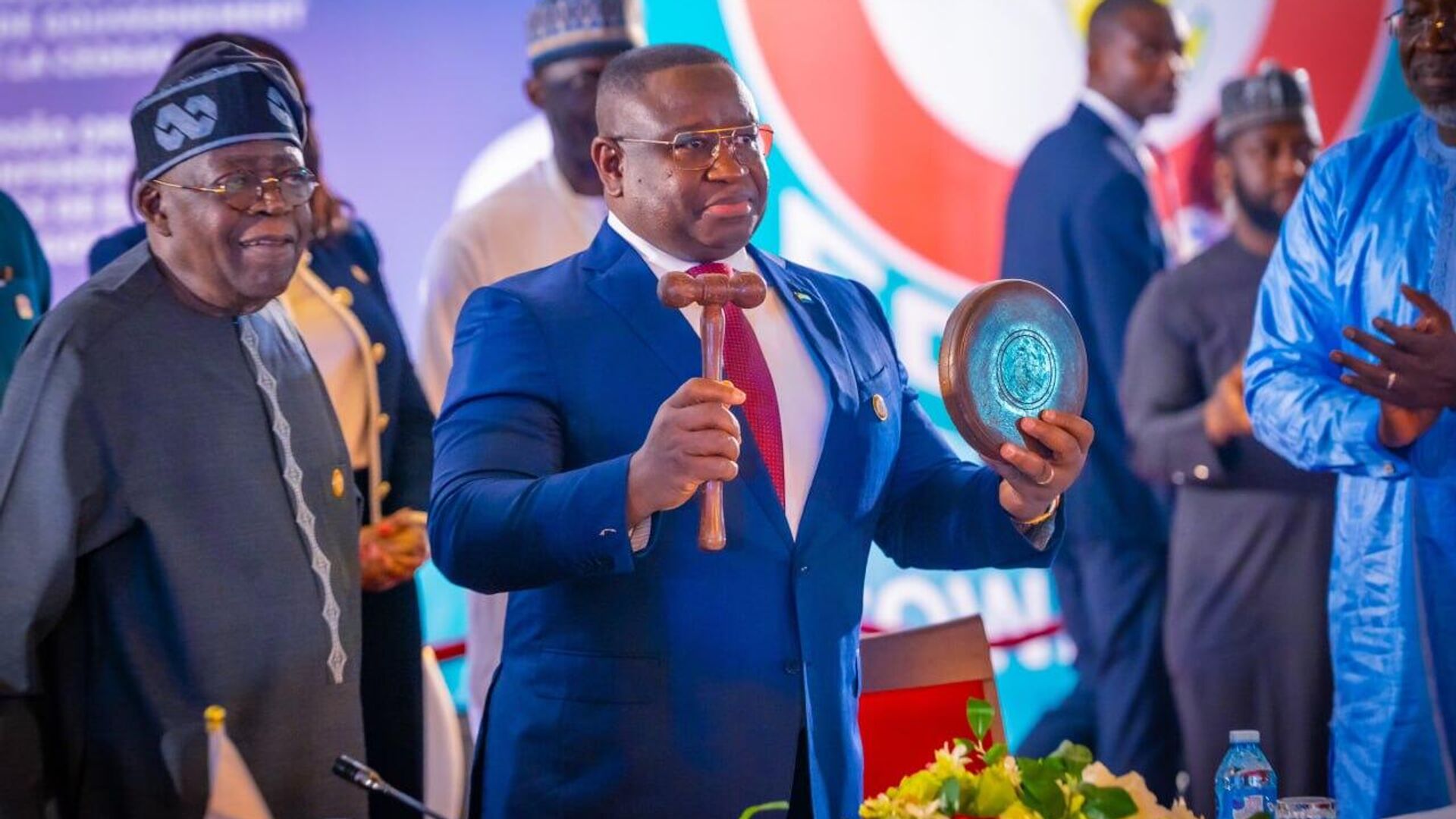 Sierra Leone's Bio Takes ECOWAS Helm to Address Security, Economic & Governance Challenges Sierra Leone's Bio Takes ECOWAS Helm to Address Security, Economic & Governance Challenges - Sputnik Africa, 1920, 23.06.2025