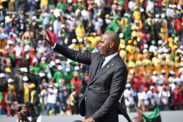 Mozambique at 50: President Chapo Calls for Renewal and Integrity Mozambique at 50: President Chapo Calls for Renewal and Integrity - Sputnik Africa